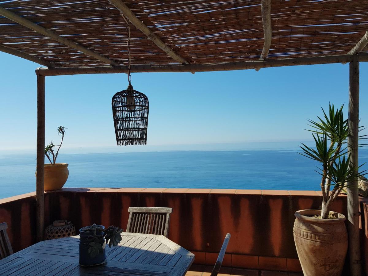 La Bouganvilla Charme & Relax Vista Mare Finale Ligure Ngoại thất bức ảnh